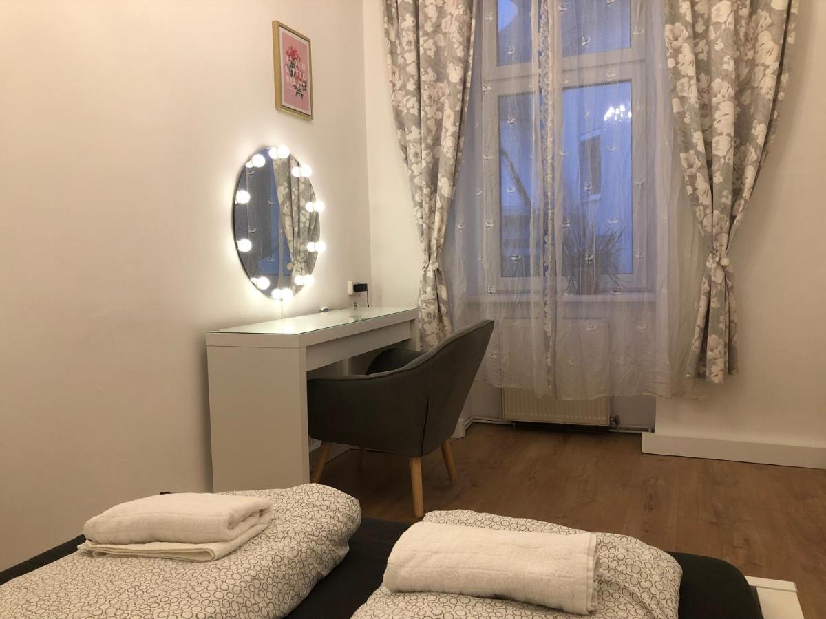 Central Apartment Near Subway Station 2 Вена Экстерьер фото