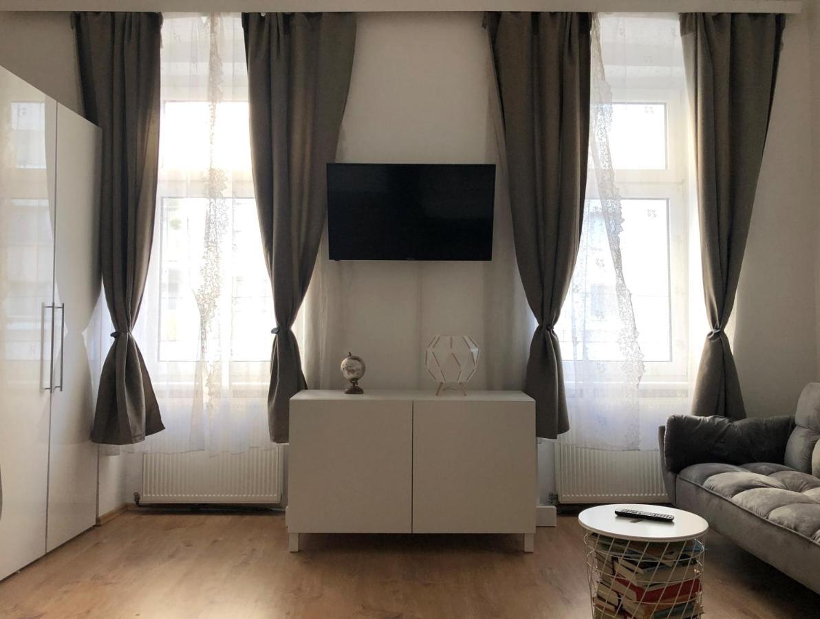 Central Apartment Near Subway Station 2 Вена Экстерьер фото