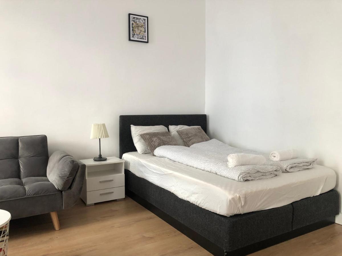Central Apartment Near Subway Station 2 Вена Экстерьер фото