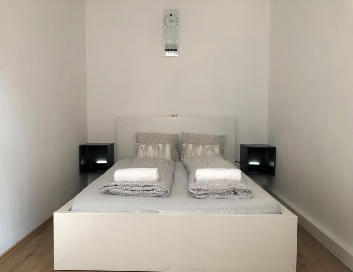 Central Apartment Near Subway Station 2 Вена Экстерьер фото