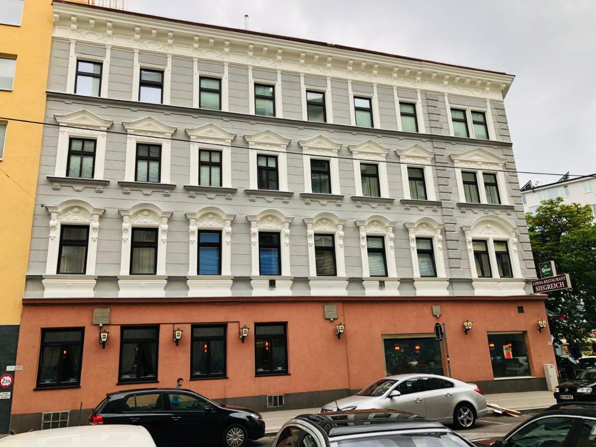 Central Apartment Near Subway Station 2 Вена Экстерьер фото