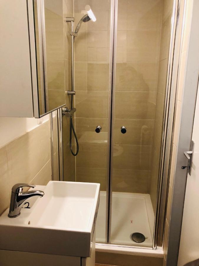 Central Apartment Near Subway Station 2 Вена Экстерьер фото